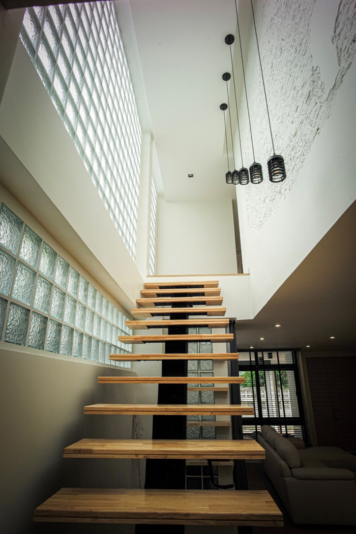 ����Ƿ��ҹ��� 2 ��� ��Ѻ��ا���� ����������