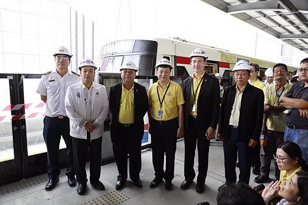 นายสุรพงษ์ เลาหะอัญญา นายสุรพงษ์ เลาหะอัญญา